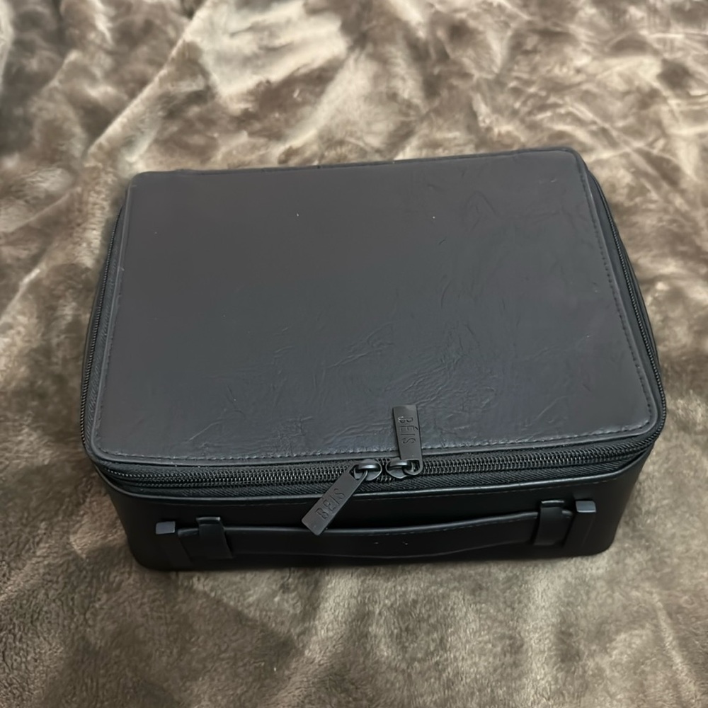 beis cosmetics case